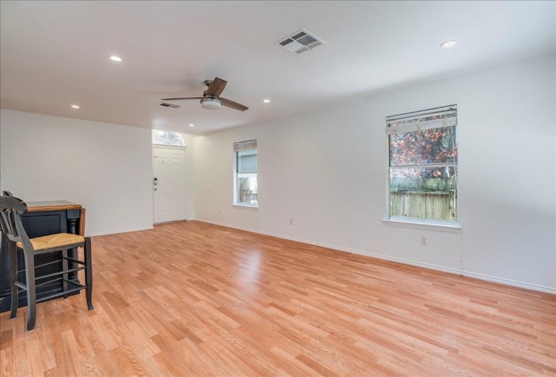 Building Photo - 14710 Montoro Dr