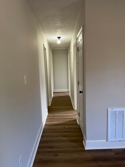 Hallway - 116 Bradley Cir