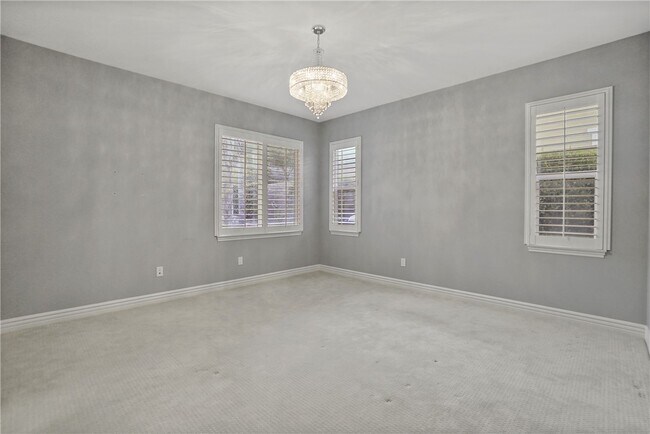 Building Photo - 707 N Rubel