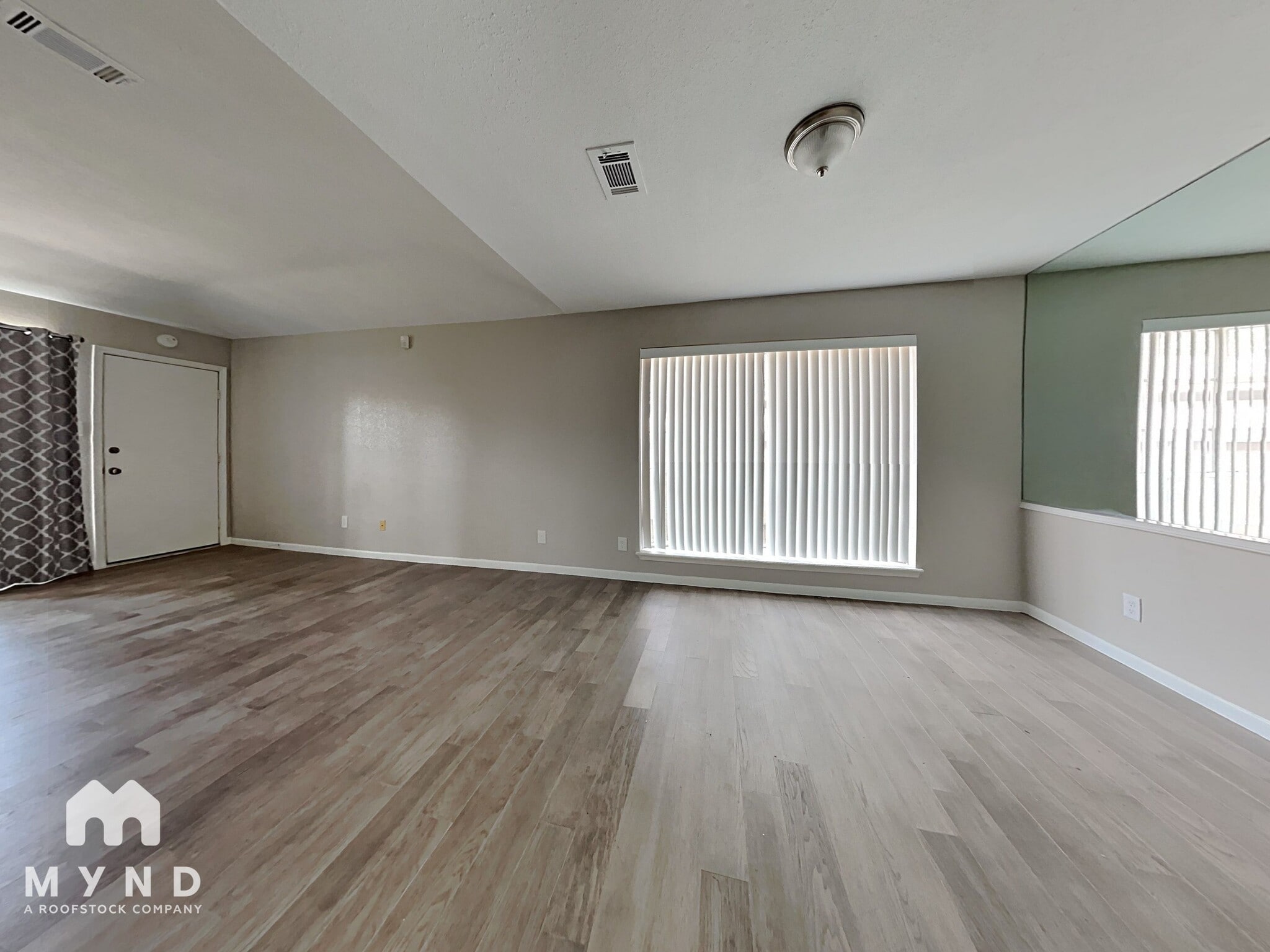 Building Photo - 15803 Mill Point Dr