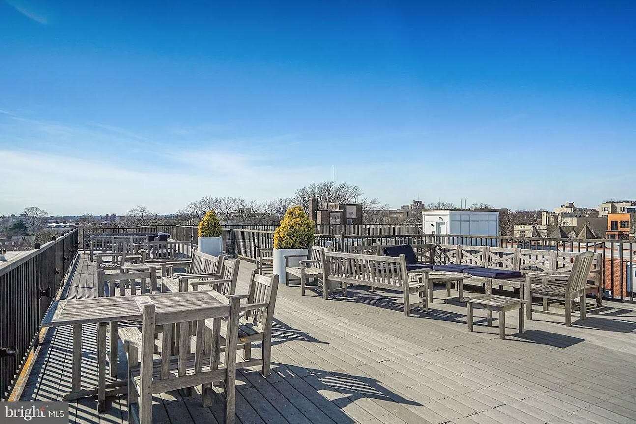 Building Photo - 1451 Belmont St NW