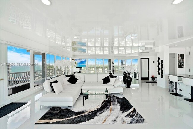 Building Photo - 4020 Galt Ocean Dr