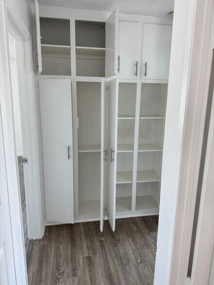 Linen closet - 3618 Del Amo Blvd
