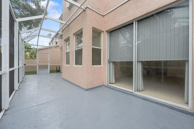 Building Photo - 4708 NW 115th Terrace