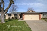Building Photo - 10601 Viani Way