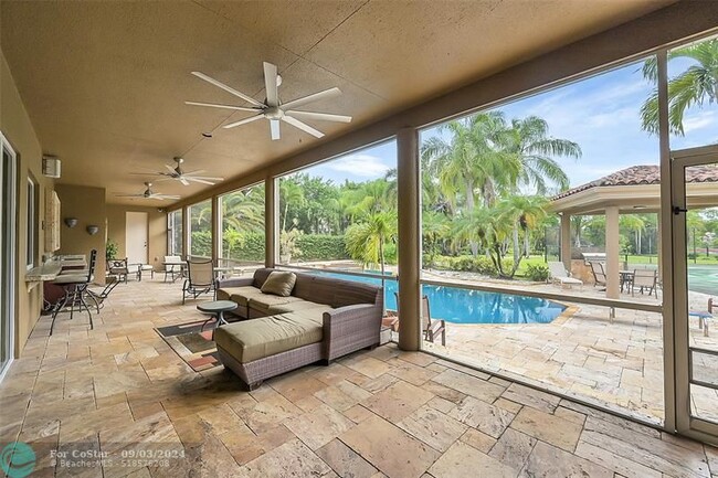 Building Photo - 4200 Coral Hills Dr