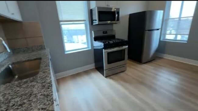 Building Photo - 2286 S Blue Island Ave