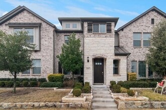 Building Photo - 3047 Tenor Wy