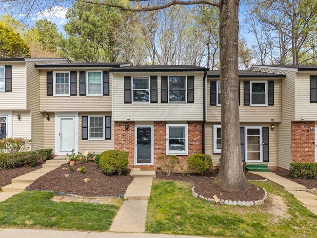 Building Photo - 7716 Sandra Ln