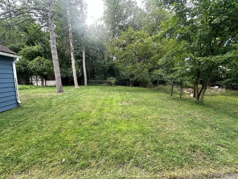 Building Photo - 1126 Walker St