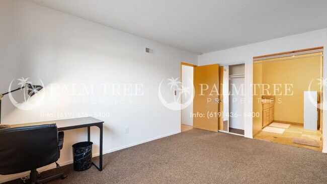 Building Photo - 3582 Governor Dr