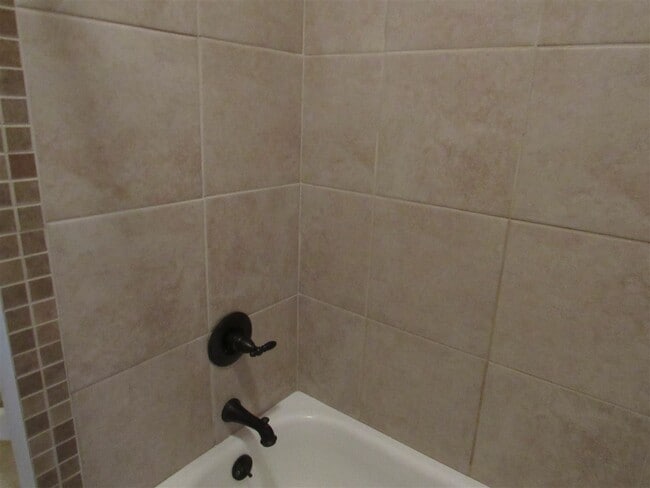 Building Photo - 255 Eastbrooke St