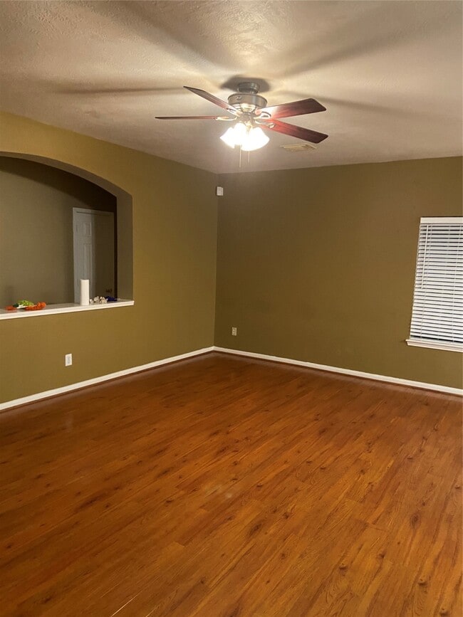 Building Photo - 5406 Meadow Canyon Dr