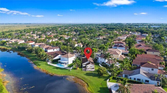 Building Photo - 1416 Canary Island Dr