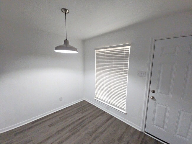 Building Photo - 3810 R V Mayfield Dr