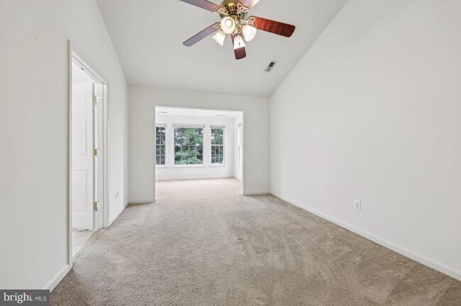 Building Photo - 6310 Cullen Pl