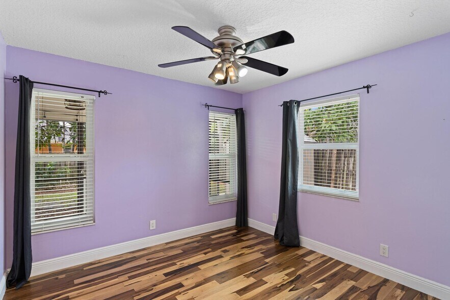 Building Photo - 2996 Cardinal Dr