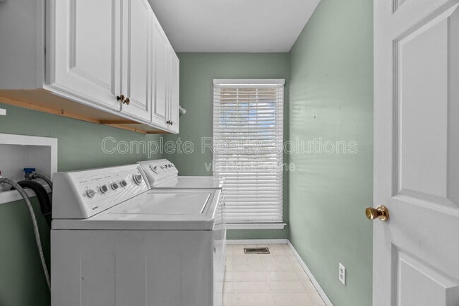 Building Photo - 16610 Green Needle Ct