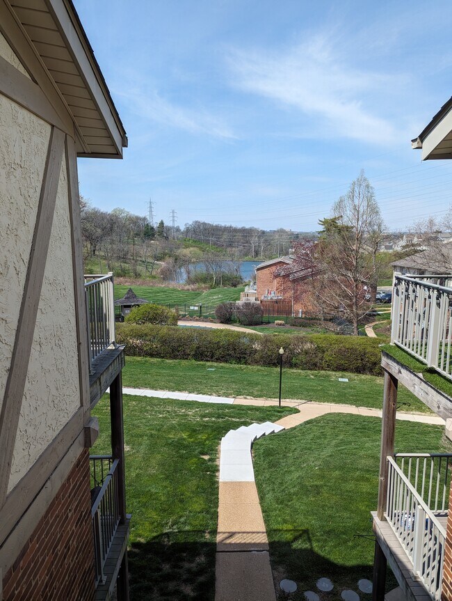 Building Photo - 1425 Willow Brook Cv
