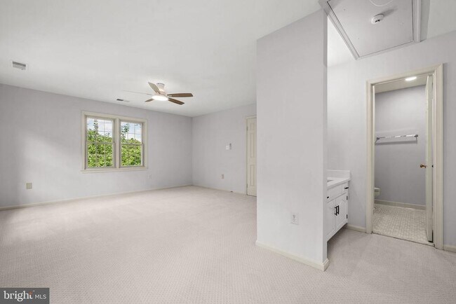 Building Photo - 6056 Morgan Ct