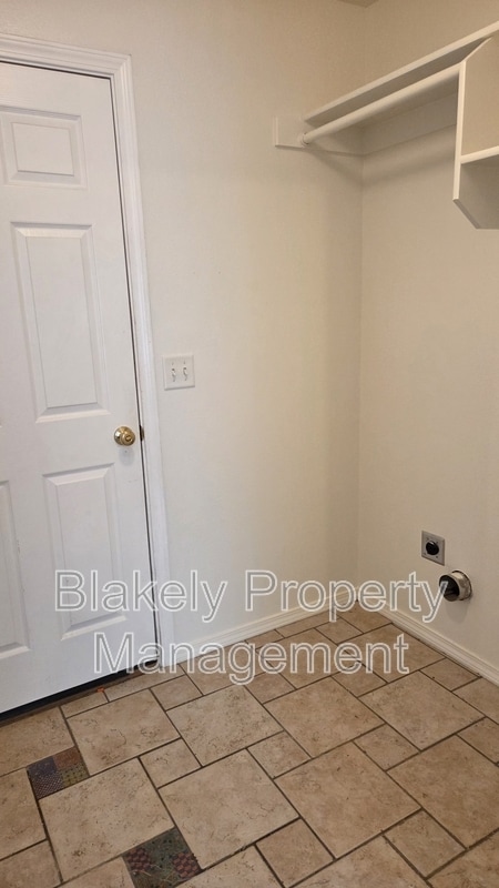 Building Photo - 4004 E Park Ridge Dr
