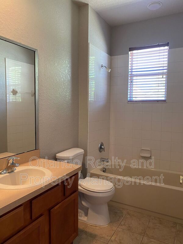 Building Photo - 2955 Bonita Cir