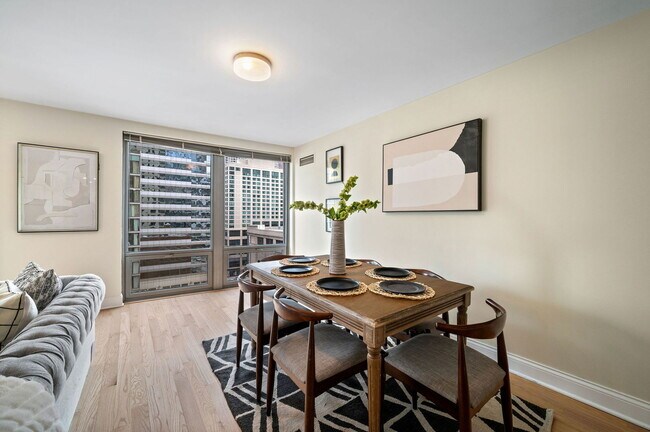 Building Photo - 440 N Wabash Ave