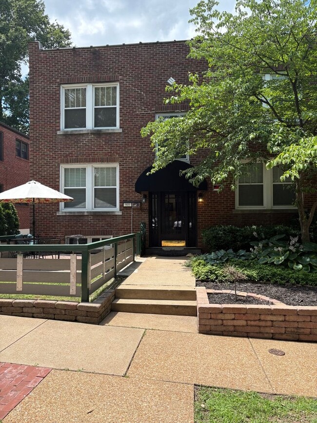 Building Photo - 905 Concordia Ln