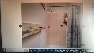 Building Photo - 4225 E Stonecreek Cir