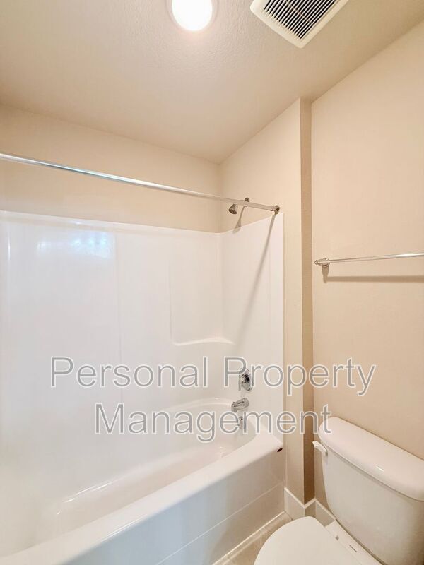 Building Photo - 8728 N 1st St