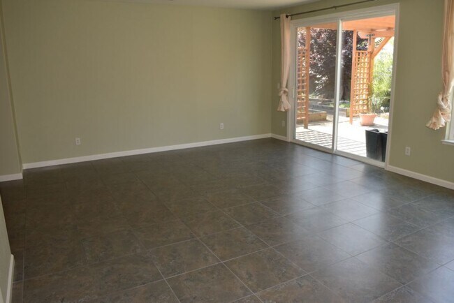 Building Photo - 1378 Seymour Cir