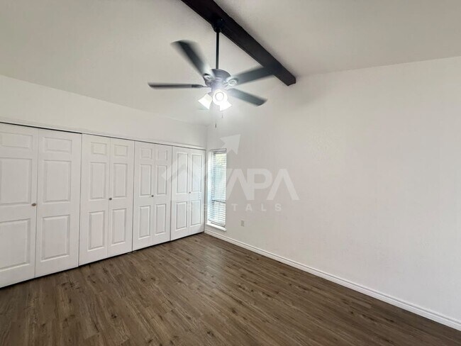 Building Photo - 4322 Las Cruces St