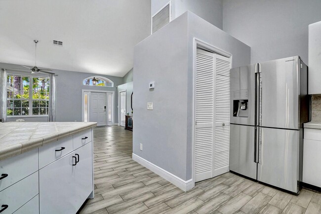 Building Photo - 1212 Mulberry Pl