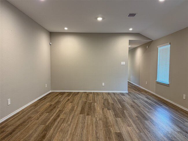 Building Photo - 12314 Morning Vis Dr