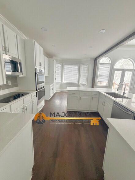 Building Photo - 7025 Bavarian Wood Pl