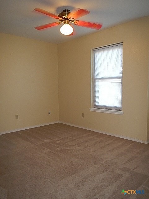 Building Photo - 5011 White Rock Dr