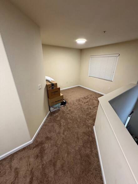 Building Photo - 1900 Danbrook Dr