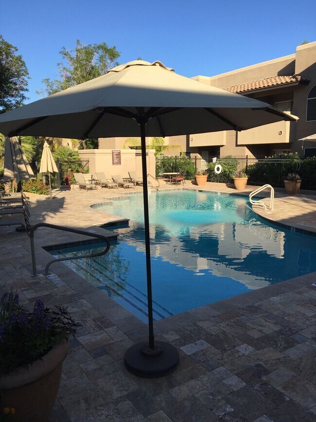 Building Photo - Experience the Best of Scottsdale living!