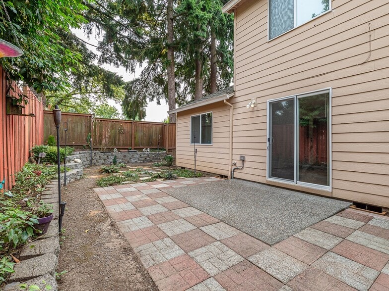 Building Photo - 3468 SE Harvey St