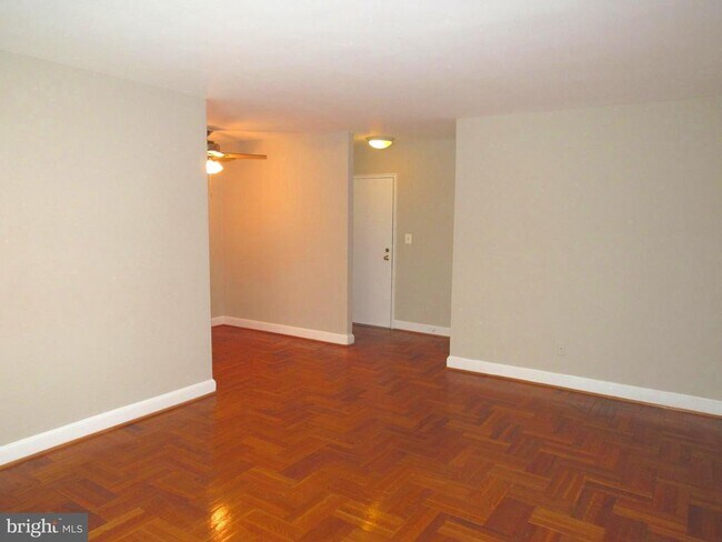Building Photo - 1311 N Ode St