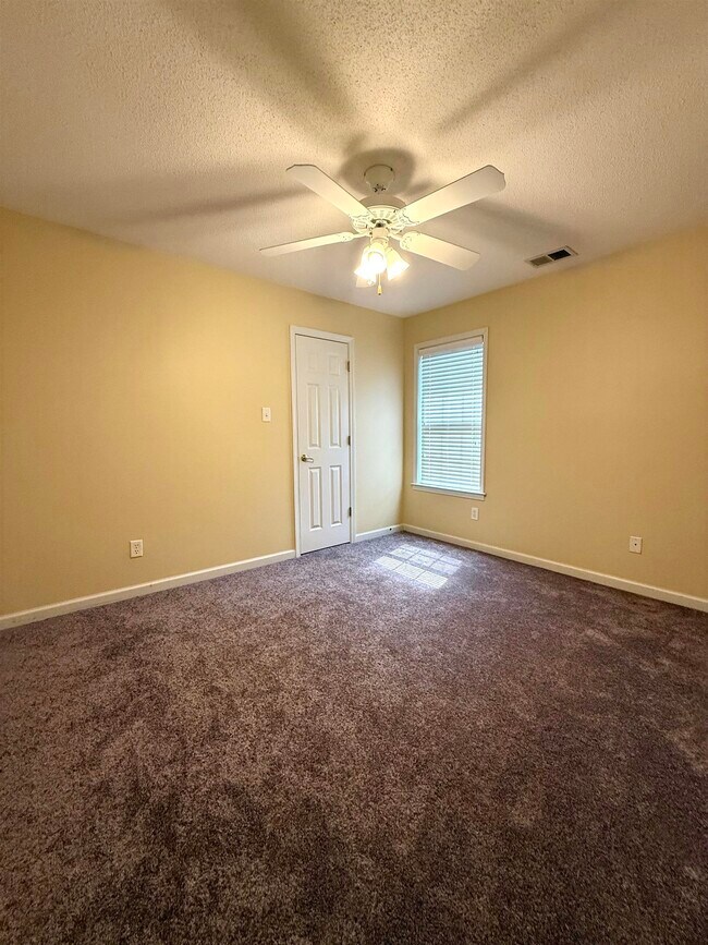 Building Photo - 9192 Speerberry Ln