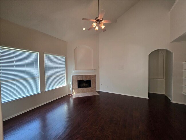 Building Photo - 22023 Cascade Hollow Ln