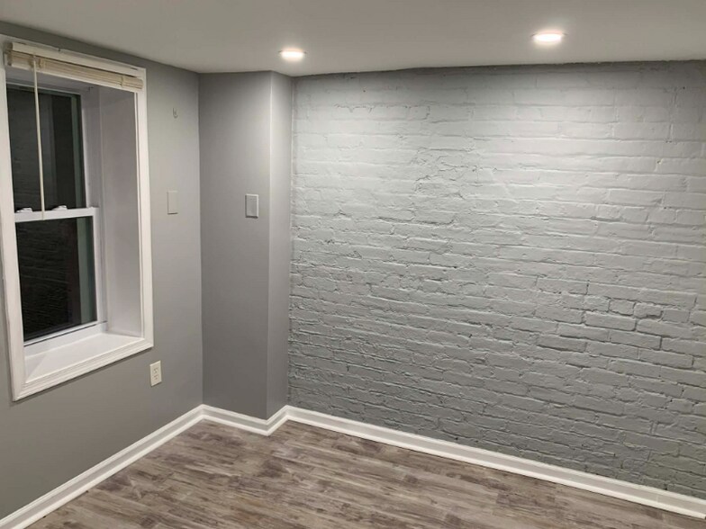 Building Photo - 2904 13th St NW