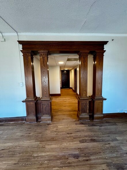 Building Photo - The Verander