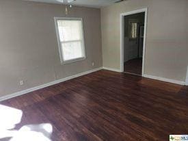 Building Photo - 1505 S 45th St