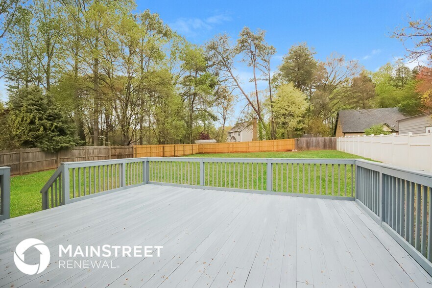 Building Photo - 19530 Heartland St