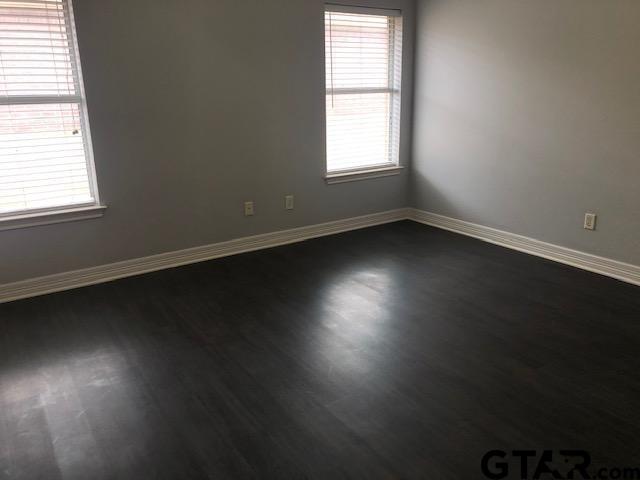 Building Photo - 217 Cass Cir