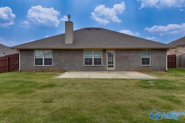 Building Photo - 283 Harold Murphy Dr
