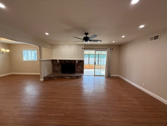 Building Photo - 2777 N Galley St