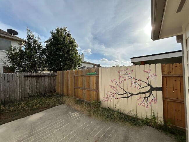 Building Photo - 13218 Southpoint Ln